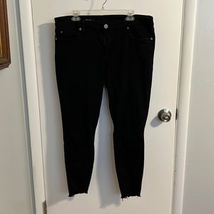 Never worn. Kut from the Cloth black skinny jeans